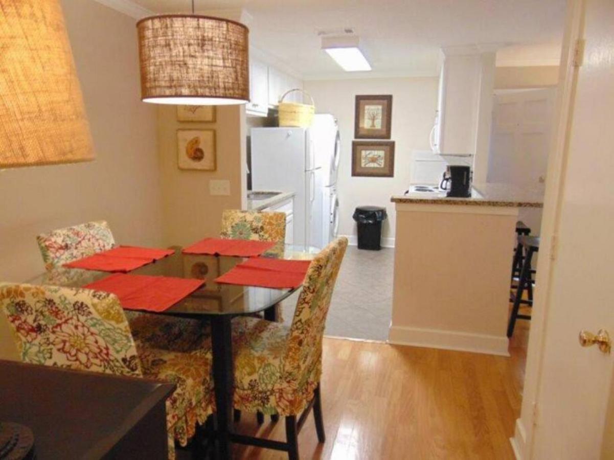 W2 Ocean Walk Resort Upstairs 2 Bed King And Two Twins Next To Back Pool St. Simons Island Extérieur photo